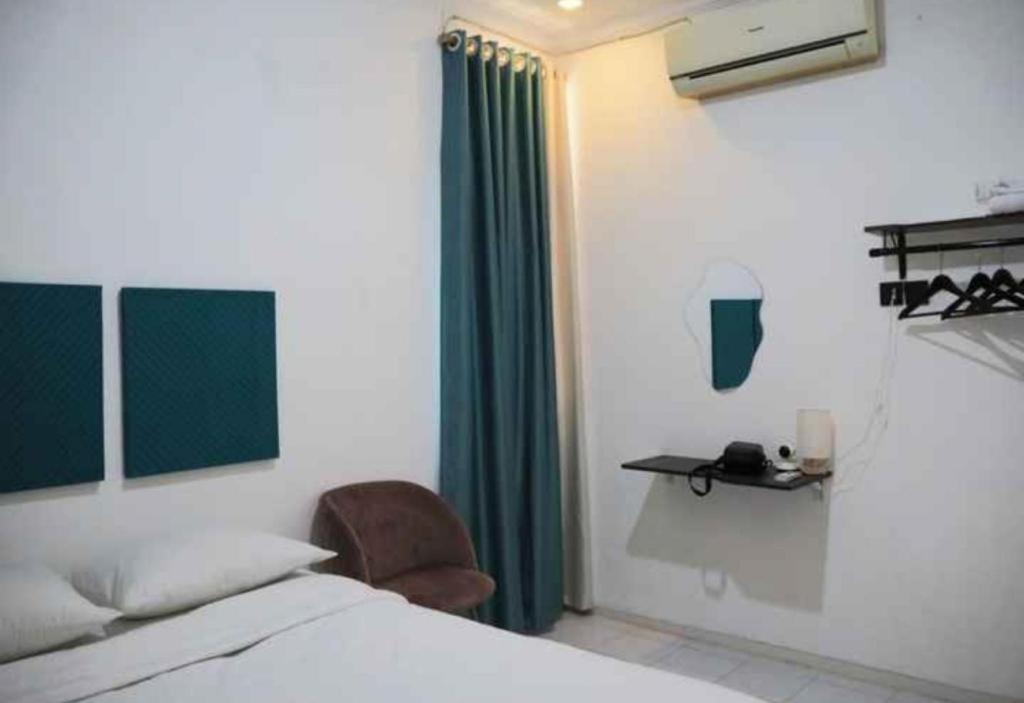 Oyo 91477 Fazira Home Stay Syariah Sibolga ภายนอก รูปภาพ