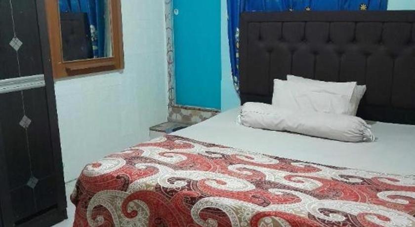 Oyo 91477 Fazira Home Stay Syariah Sibolga ภายนอก รูปภาพ